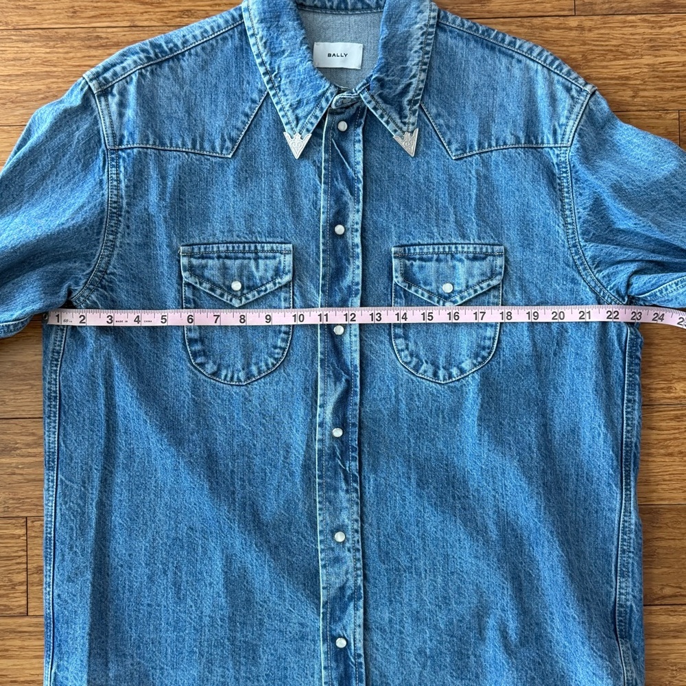 Bally Men’s Western Denim Shirt, Metal Collar Tip Detail, Size M/ IT48 - Picture 9 of 11